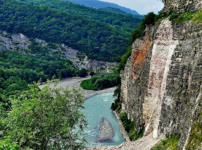 Кодорское ущелье - горный туризм в Абхазии, экотуризм
